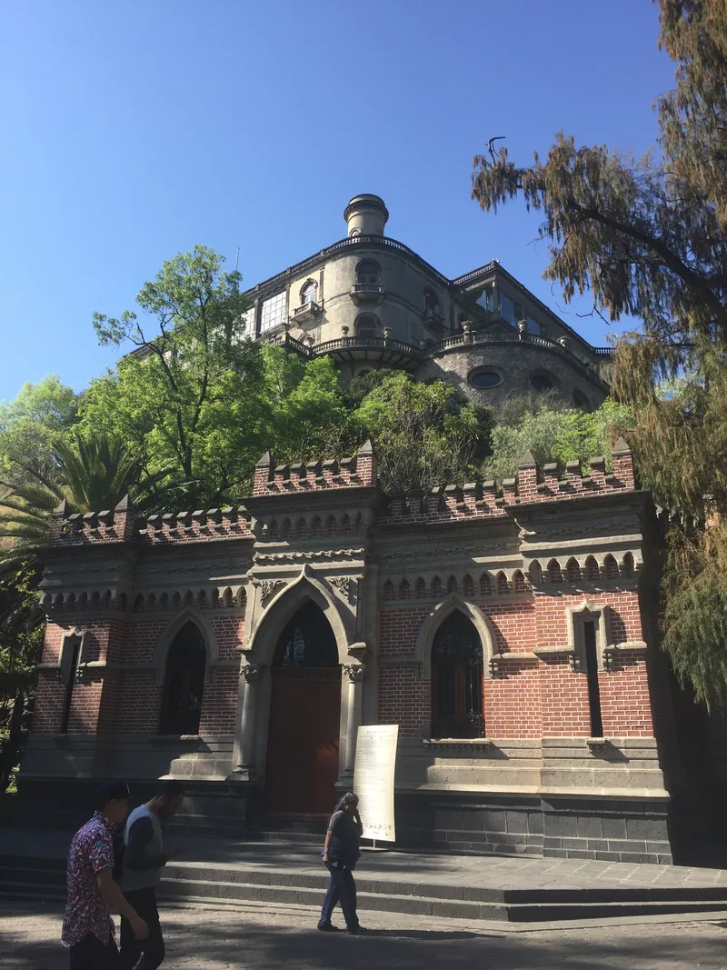 Ilustración o fotografía de la sección 1 de Chapultepec